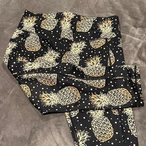 Constantly Varied Gear Workout Capris XL